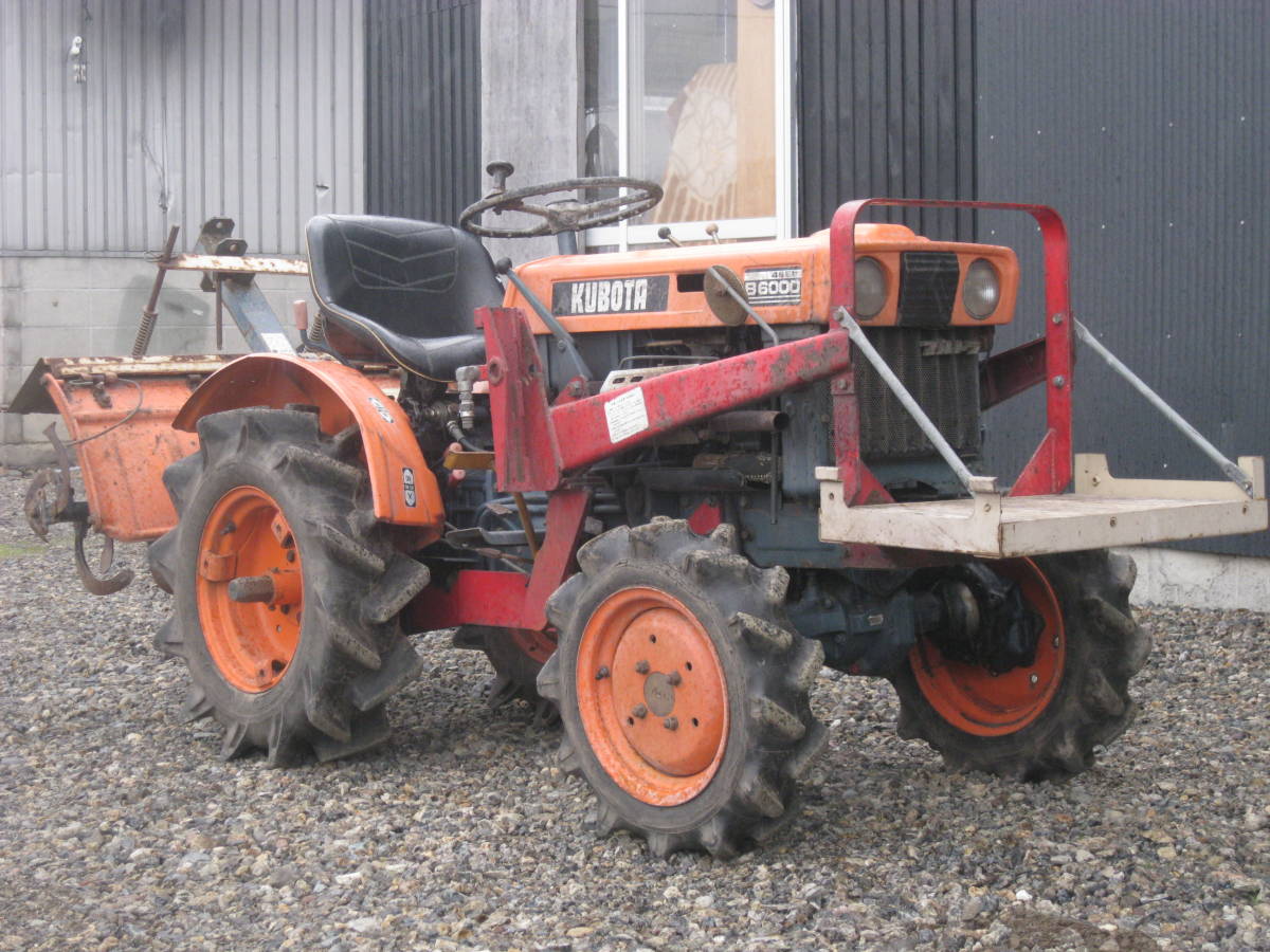 ヤフオク! - クボタ トラクター B6000 ブルトラ 4WD 11馬力...