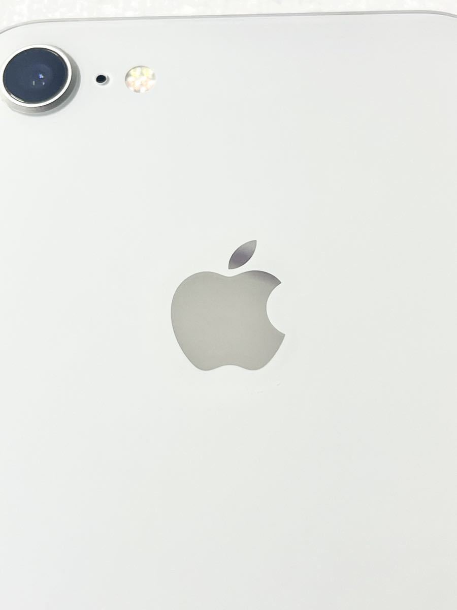 iPhone 8 AppleA1906 docomo 256GB シルバー MQ852J/Aスマホ 端末 デバイス 本体 コーティング済み_画像5