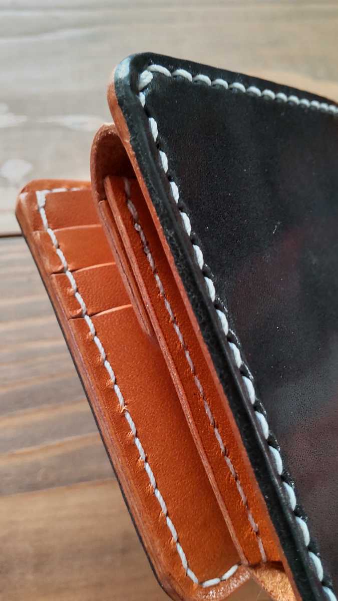 二つ折り財布　栃木サドルレザー ツートンカラー　(ブラック/キャメル色)レザークラフトハンドメイド　