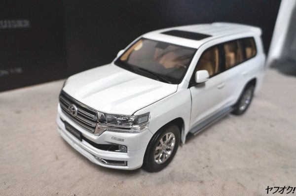 好きに 1/18 RHD ランドクルーザー トヨタ Fai KENG ミニカー ドア開閉 白 乗用車