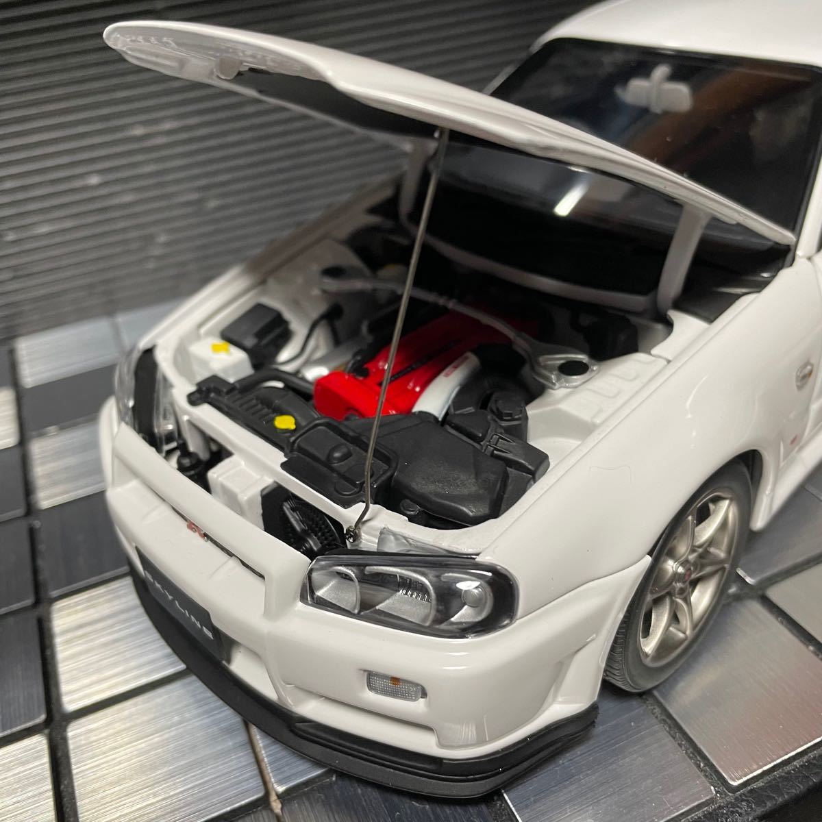 未展示品オートアート1/18 スカイライン GT-R R34 V-SPEC II 未展示品オートアート1/18 スカイライン GT-R R34 V-SPEC II