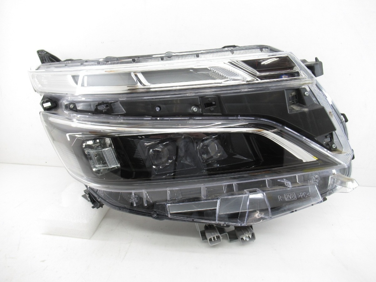 57852A ヴォクシー ZS 煌 ZRR80W 後期 純正 右 ヘッドライト LED 刻印