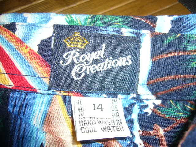 371-50♂：ROYAL CREATIONS　 ロイヤル クリエーションズ　アロハシャツ　開襟シャツ　size.14　色.紺×サーフィン総柄　ハンドメイド_画像3