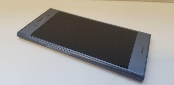 送料無料 良品 スマートフォン スマホ au XPERIA SOV36 6168_画像1