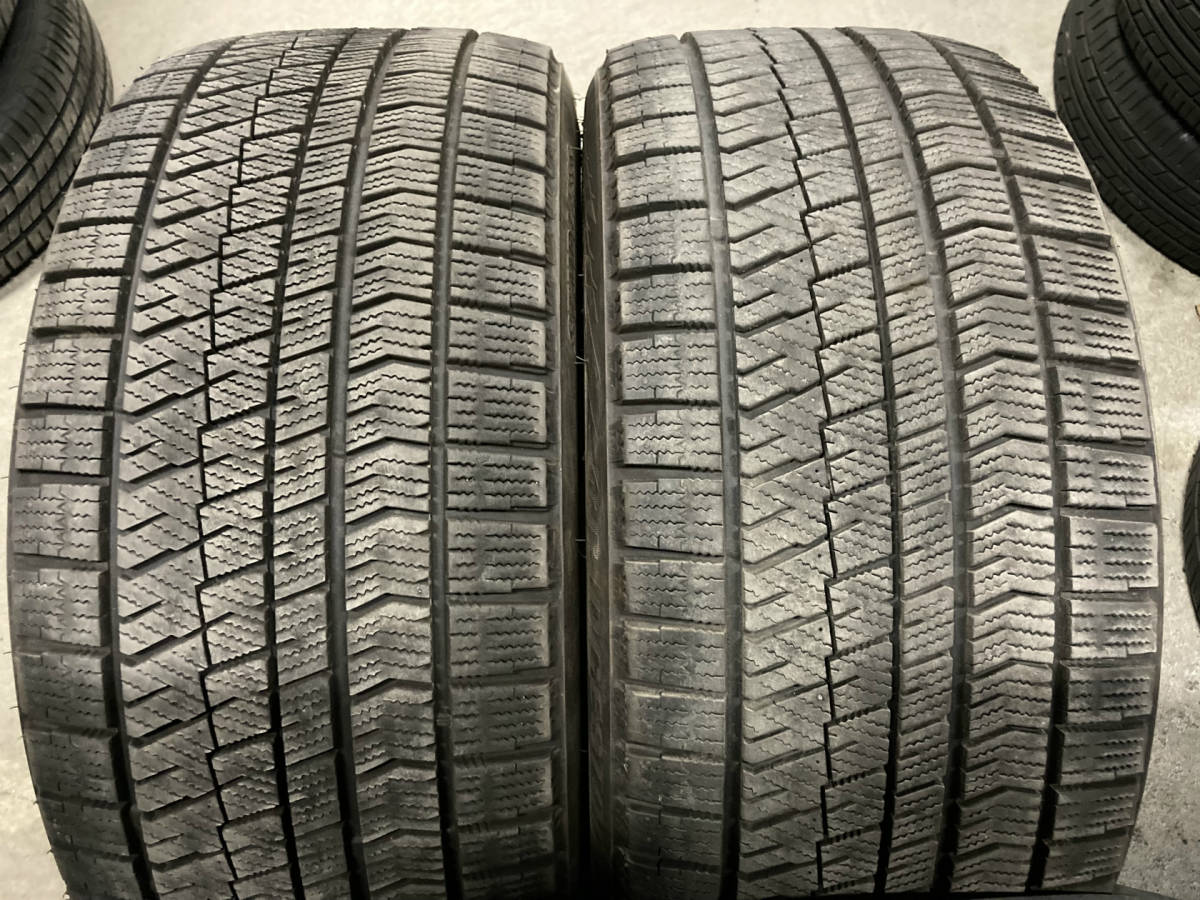 2019年製 255/35R18 2本 BS VRX2 冬タイヤ中古 バリ溝 レクサスISなどに 引き取り作業対応可 札幌 H847-2F_画像1