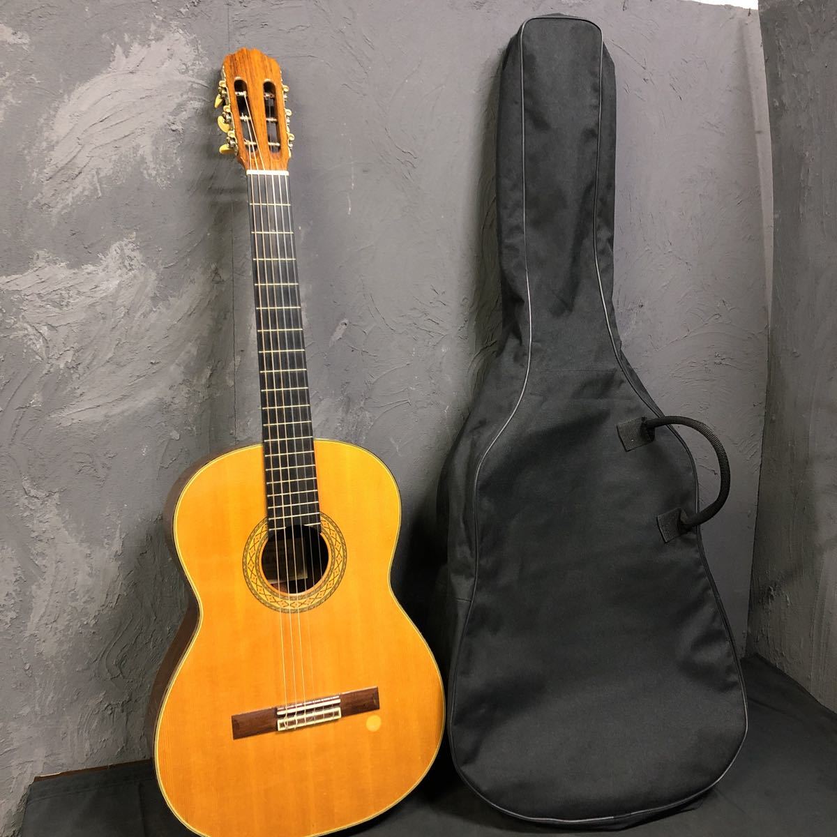 (Gt-3 Mi) Takamine No.8 クラシックギター タカミネ TAKAMINE JAPAN ソフトケース付き(BST14)_画像1