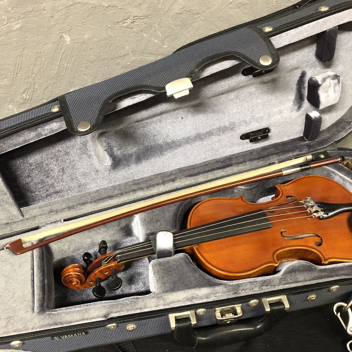 定番人気！ YAMAHA V7SG 1 4サイズ バイオリン 弓 ケース 松脂をセット