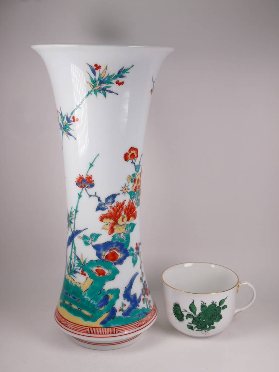ヤフオク! - 日肥其泉 昭和年製 柿右衛門写し 色絵 岩牡丹梅竹文 花瓶...