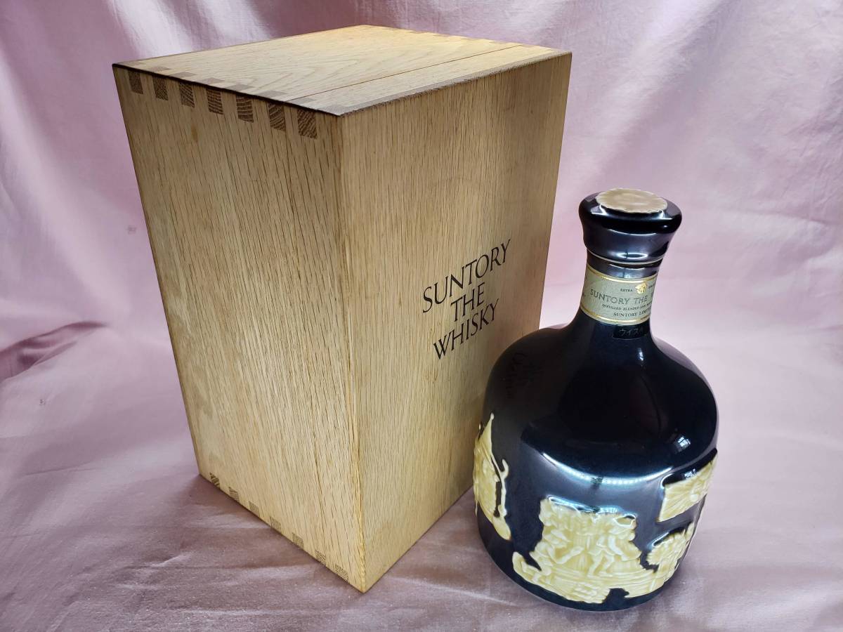 サントリー ザ・ウイスキー   有田焼 陶器  木箱付き 空瓶