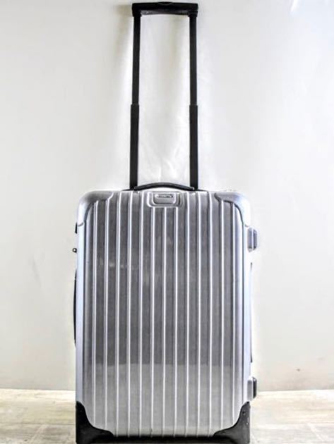 TSAロック RIMOWA リモワ スーツケース キャリーケース 2輪 シルバー サイズ約W37×H53×D20㎝機内持ち込み 