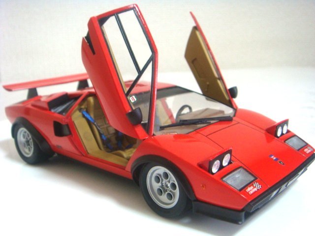 ヤフオク! - アオシマ 1/24 ランボルギーニ カウンタック LP50...