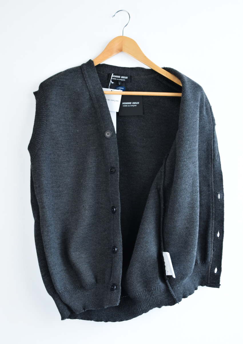 激安価格の GARONS DES COMME 新品 HOMME 管理番号F472Q7077 L ...