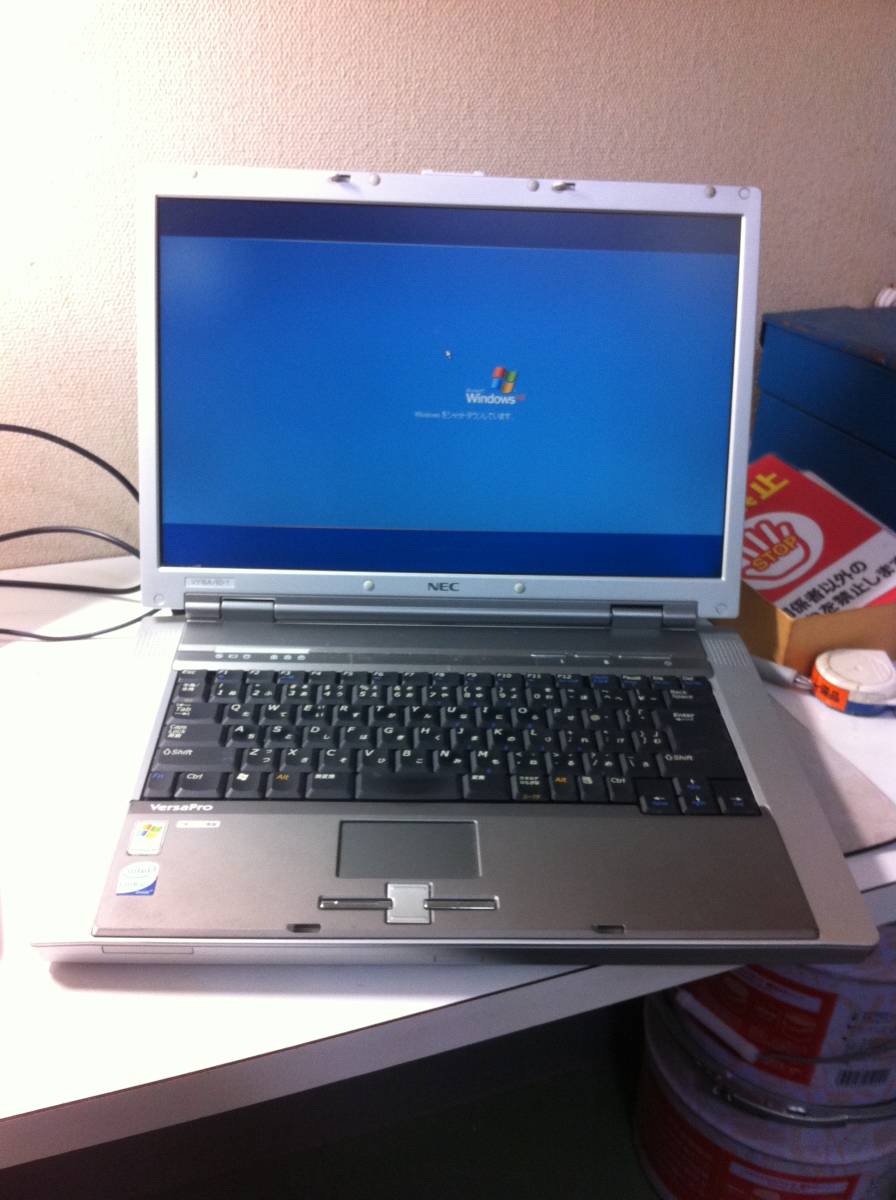 ◎1円～ 送料無料 動作確認済み NEC PC-VY16AEDE1 2007年7月製 Windows XP搭載 オフィス2003インストール済み 面面に傷あり 電源コードなし_画像1