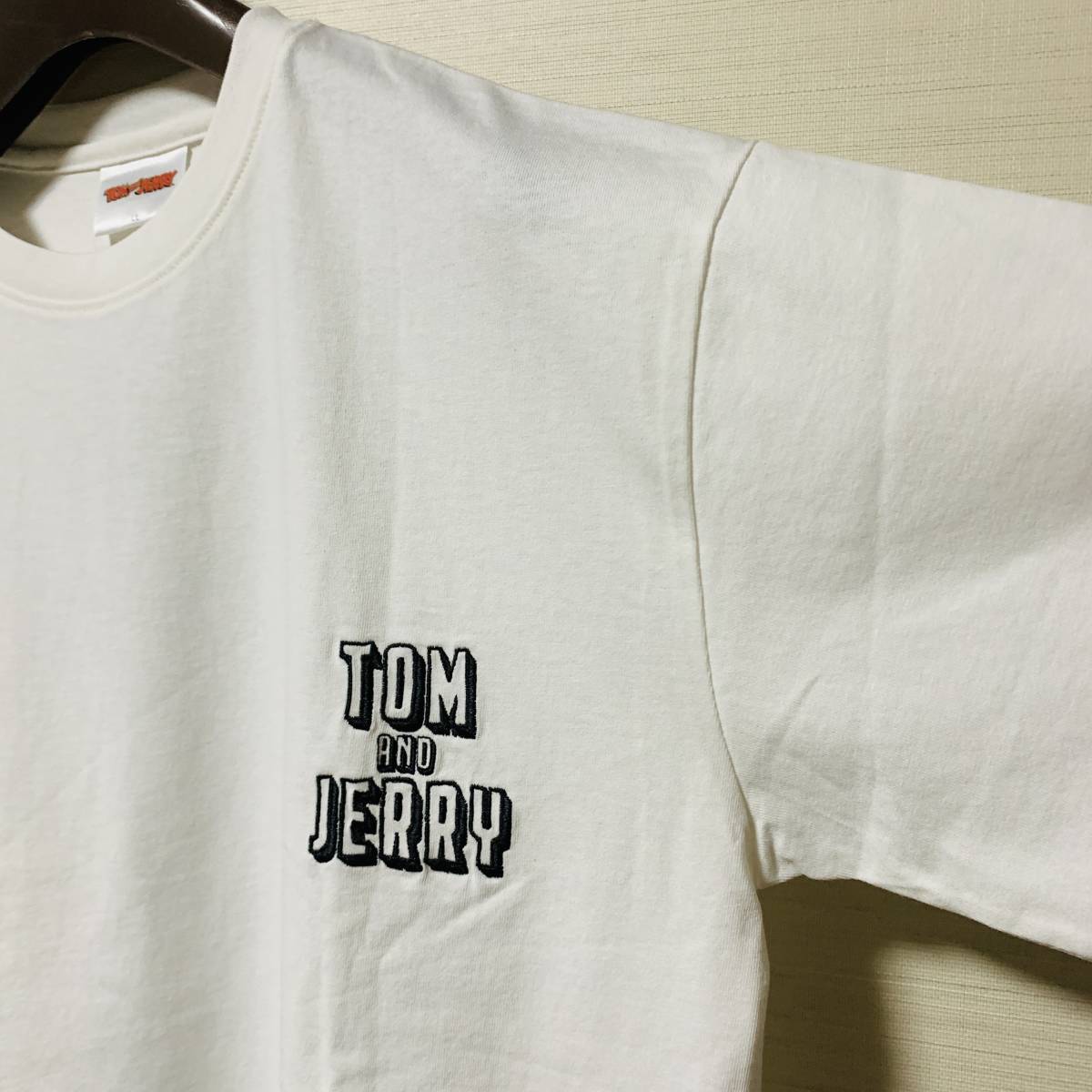 Tom and Jerry (トムとジェリー) Men Tシャツ サイズはLL(XL) トム ジェリー ワーナブラザース アメリカンアニメ (新品タグ付き未使用品)_画像5