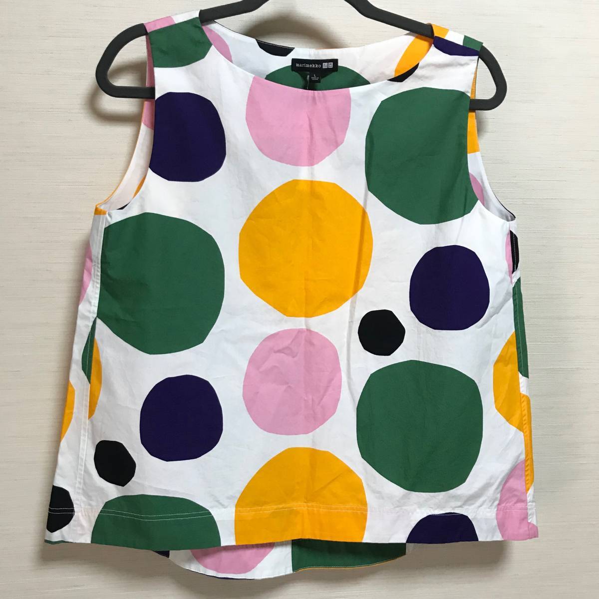 UNIQLO(ユニクロ) - Marimekko(マリメッコ) ブラウス ノースリーブ Lサイズ (新品・未着用・タグ付き)　水玉 人気完売品 タグ付 販売終了品_画像1