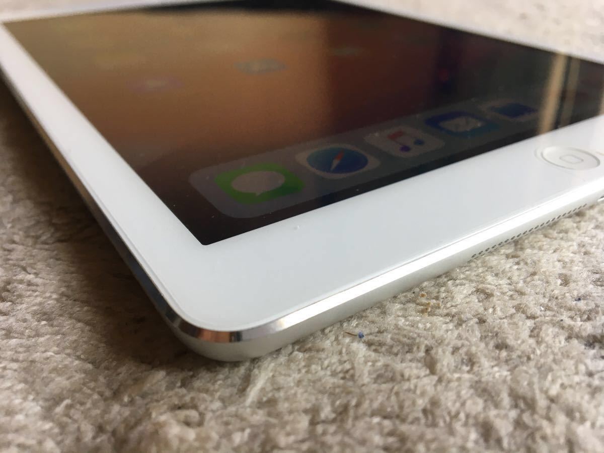 iPad Air Wi-FiA1474 16GB  9.7インチの大きな画面でキズ無し　バッテリー82%  背面キズあり　写真参照