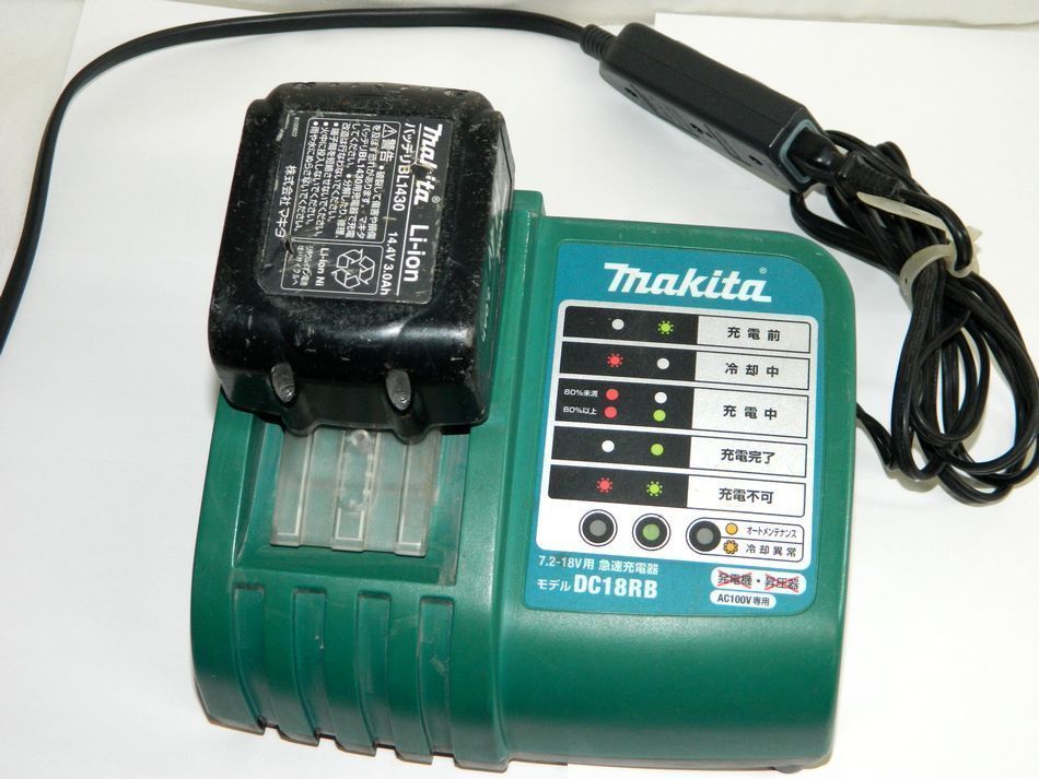 動作品 makita 充電式インパクトドライバ セット TD130D 充電器 DC18RB バッテリ BL1430 14.4V 3.0Ah マキタ TD130DRFXW 中古 USED品_画像8