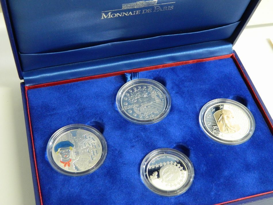 MONNAIE DE PARIS 2002 2003年 銀貨4種セット シルバー 750 K18 コンビ フランス銀貨セット モネドパリ プルーフ記念銀貨 4枚セット ケース_画像2