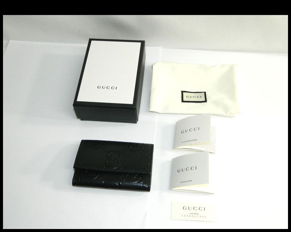 美品 GUCCI 6連キーケース GGエンボス 625565 ブラック 黒 3つ折り