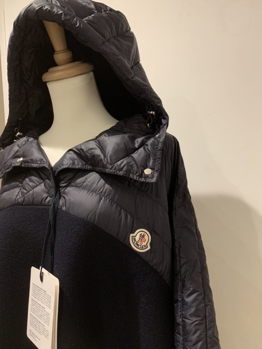 専用ページ　Moncler 定価20万円　最高にカッコいいポンチョ　マント　ダウンポンチョ　モンクレール_画像4