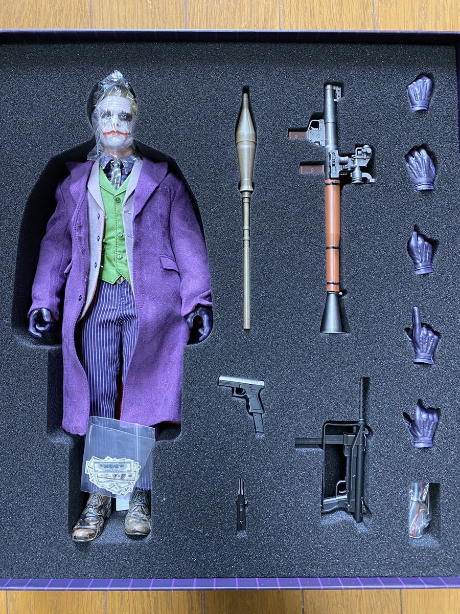 BLACK TOYS ジョーカー 1/6 植毛 ダークナイト バットマン 非