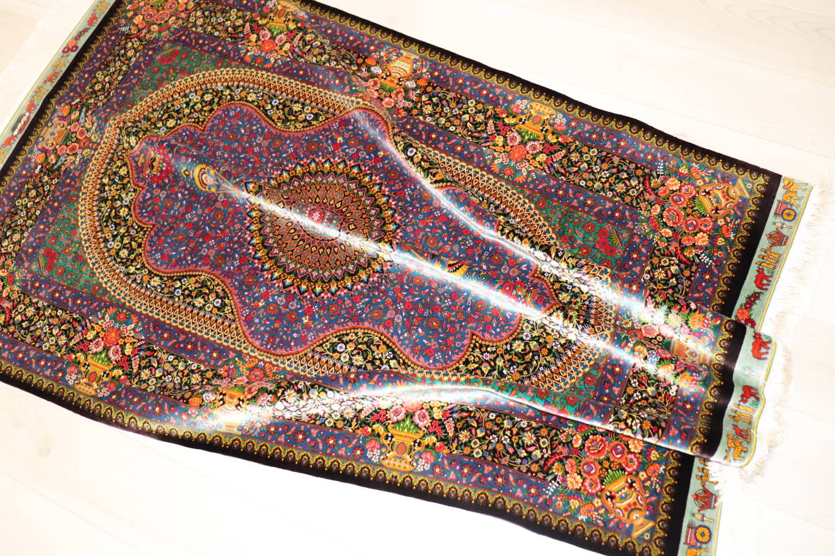 [おすすめ品]証明書付 最高級 手織り ペルシャ絨毯 Qom クム産 天然絹（シルク）100% リビングサイズ No.12016_最高級の天然絹シルクの光沢