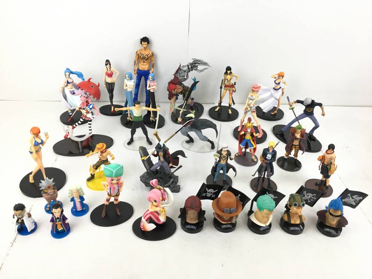 1801)【フィギュア】ONE PIECE(ワンピース)大量まとめ売り[ルフィ/ゾロ