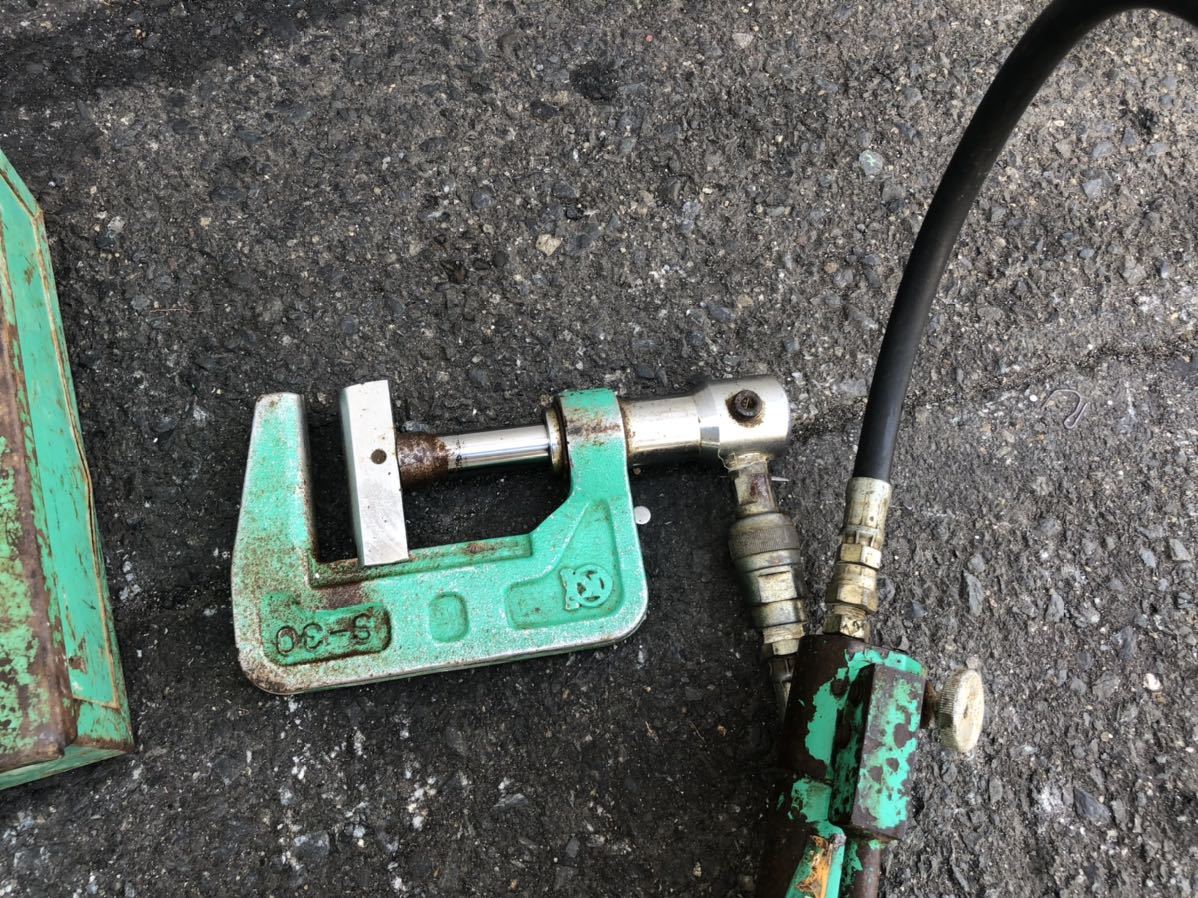 亀倉精機 手動油圧式 パイプ断水機 S-30 ポンプ PX-2 圧着 止水 亀倉精機 手動油圧式 パイプ断水機 S-30 ポンプ PX-2 圧着 止水