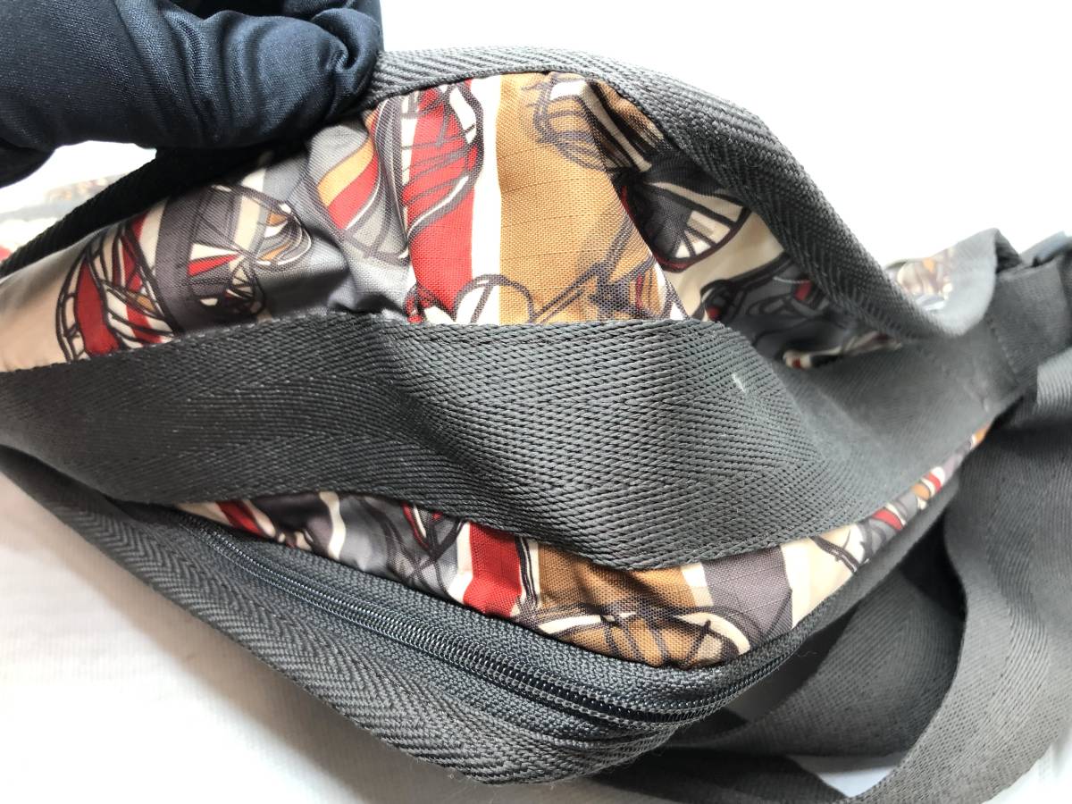 美品★LeSportsac レスポートサック★ショルダーバッグ ハート柄　ミルクティカラー_画像7