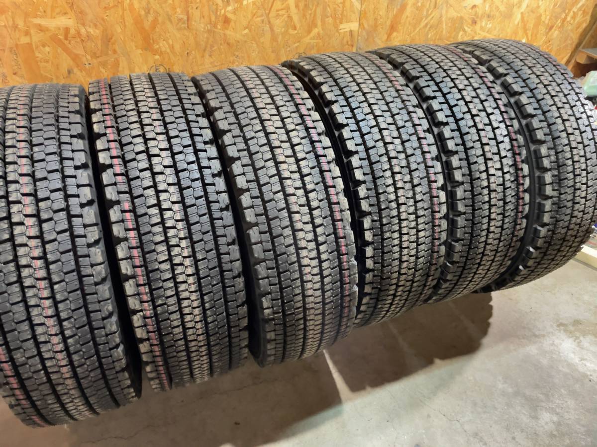 ☆未使用☆265/70R19.5☆140/138J☆ブリヂストン☆W900☆スタッドレス