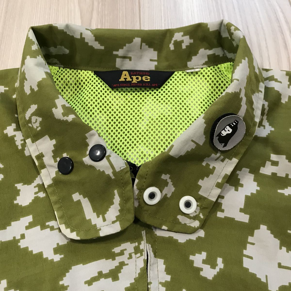 ほぼ新品A BATHING APE 2WAY NIGOアベイシングエイプ デジカモ ほぼ新品A BATHING APE 2WAY NIGOアベイシングエイプ デジカモ