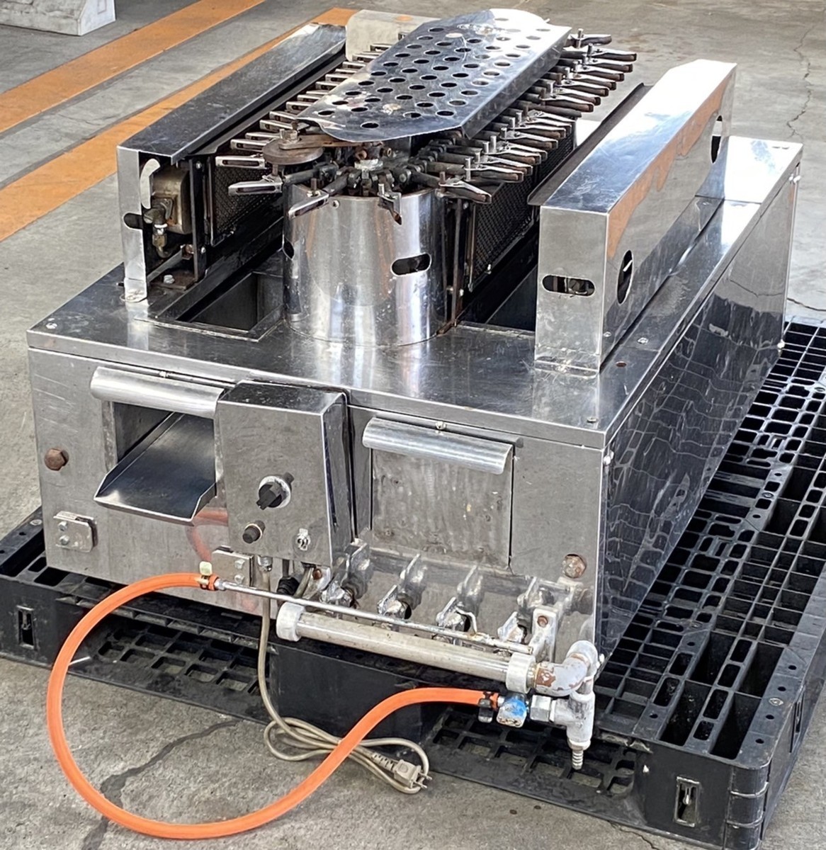 ☆動画有り☆ 北沢産業 全自動串焼き機 自動焼き鳥機 SANYO ☆動画有り☆ 北沢産業 全自動串焼き機 自動焼き鳥機 SANYO