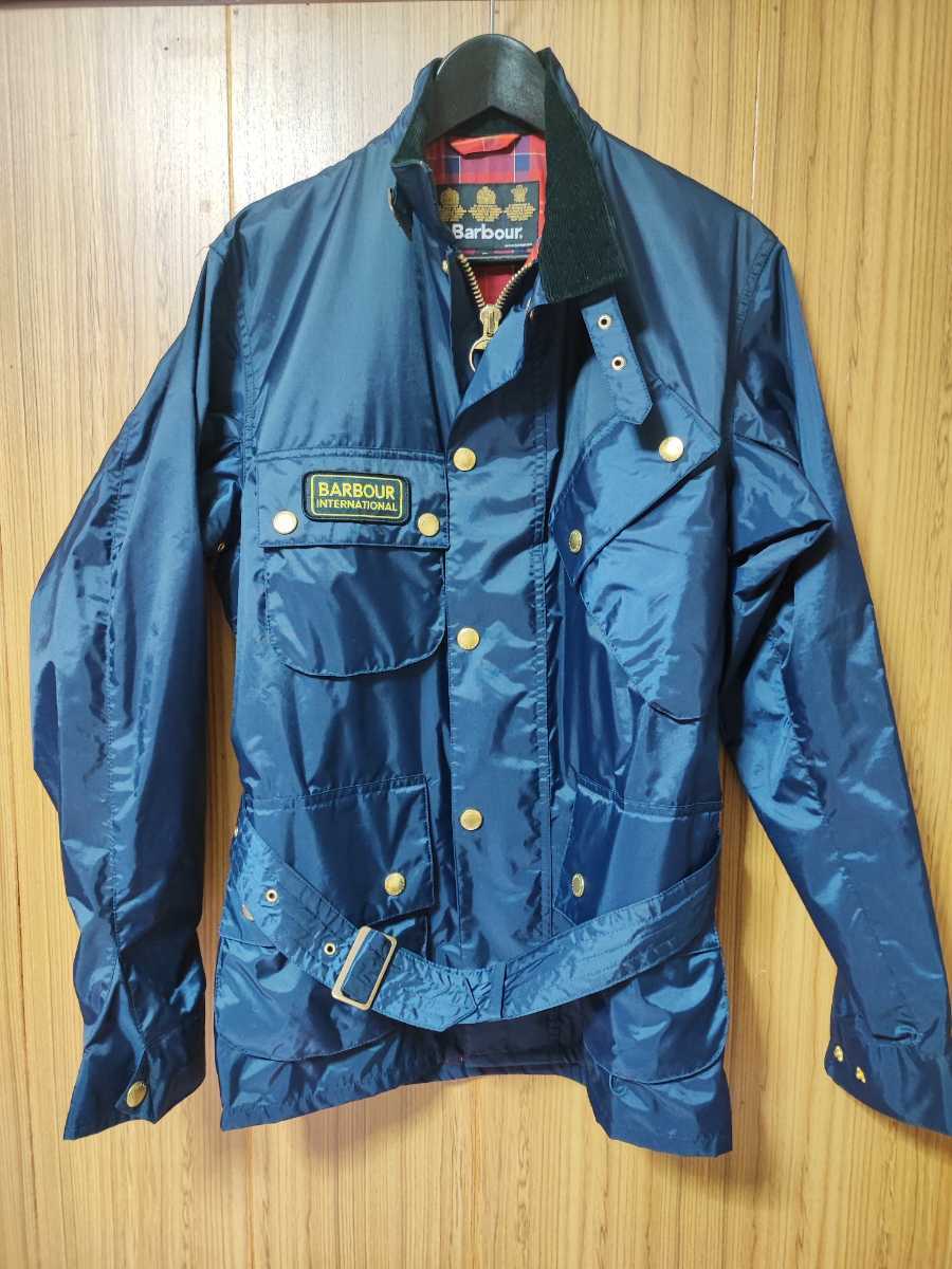 美品 Barbour International バブアー コート ナイロンコート 美品 Barbour International バブアー コート ナイロンコート