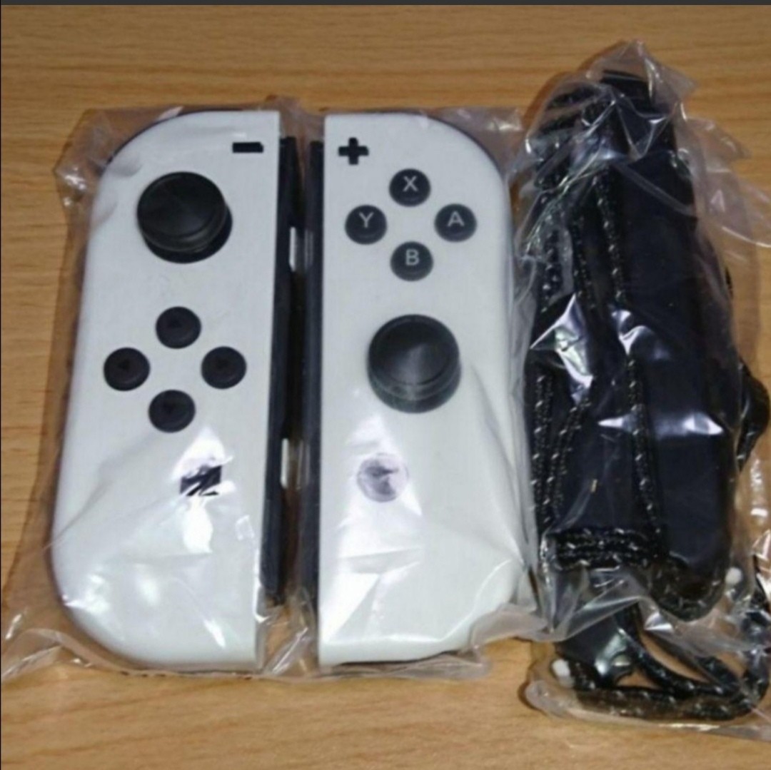 新品未使用☆保証あり☆Nintendo Switch ジョイコンホワイト