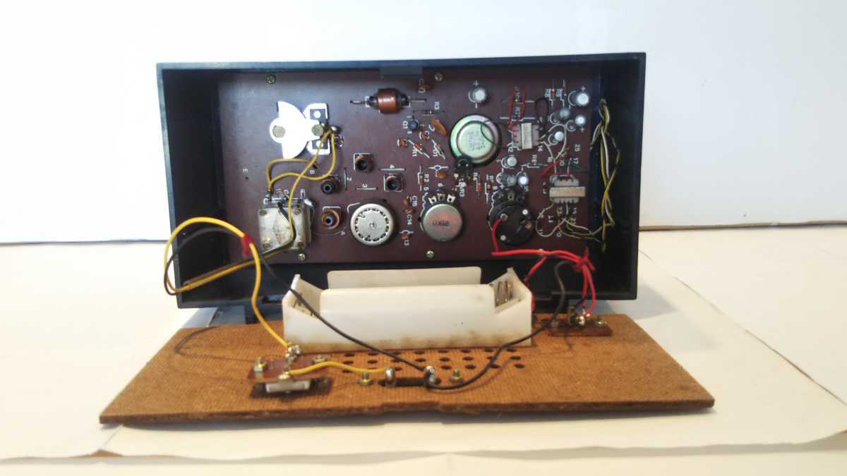  radio car k, science feaGLOBE PATROL(1971 year about America ),4 band radio kit, super rare, necessary maintenance goods.