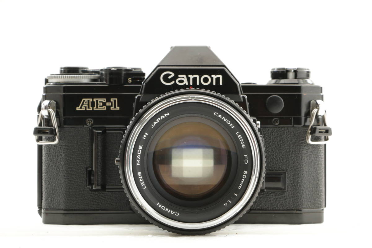 2022C37/ CANON AE-1 ブラック / FD 50mm 1:1.4 クローム 2022C37/ CANON AE-1 ブラック / FD 50mm 1:1.4 クローム