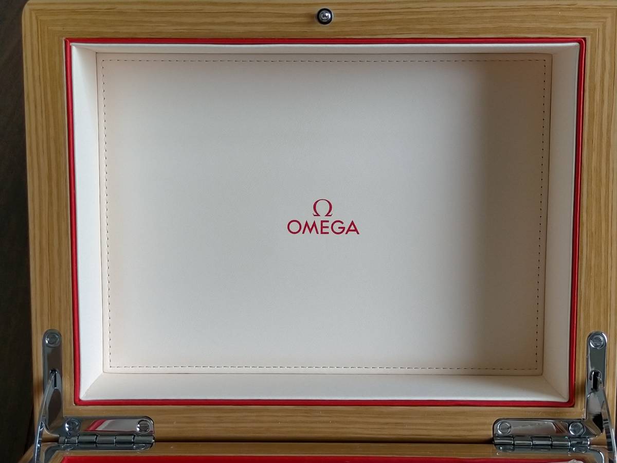 1円～★モ19★OMEGA オメガ 腕時計 空箱 ウォッチ ケース_画像8