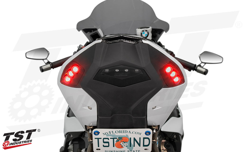 日本未発売 ! TST Industries S1000RR 19- ウィンカー内蔵 テール