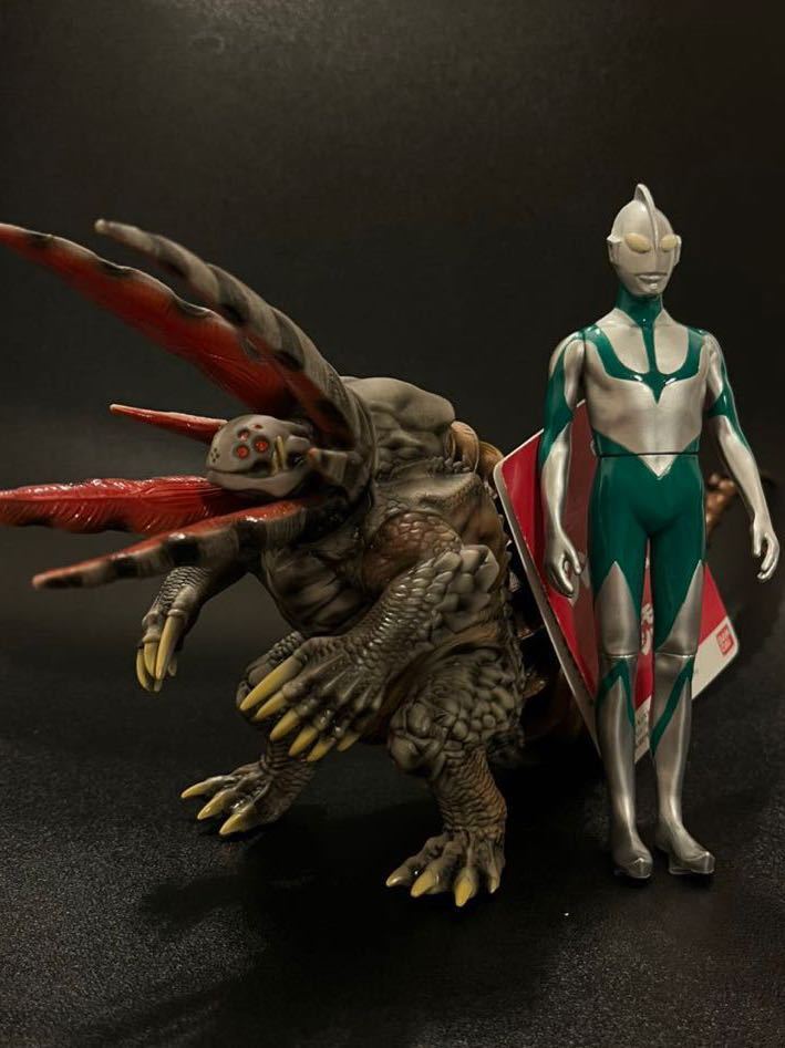 ソフビ怪獣 ガボラ リペイントの通販 by 紙飛行機羽羽s shop｜ラクマ