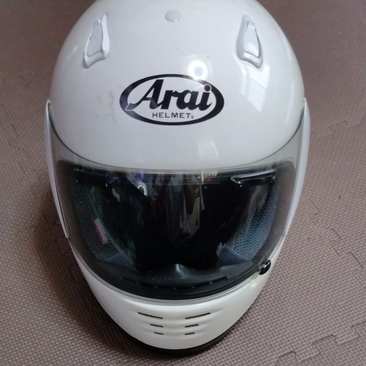 中古品 傷や訳あり Arai ヘルメット RAPIDE Qr サイズ61ー62 中古品 傷や訳あり Arai ヘルメット RAPIDE Qr サイズ61ー62