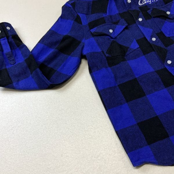  beautiful goods GOCHA Gotcha meat thickness embroidery flannel shirt heavy weight men's L size blue black Surf outdoor 