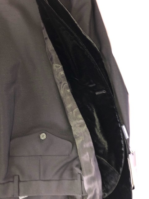 新品エンポリオ・アルマーニ(EMPORIO ARMANI) スーツ MAIN LINE サイズ
