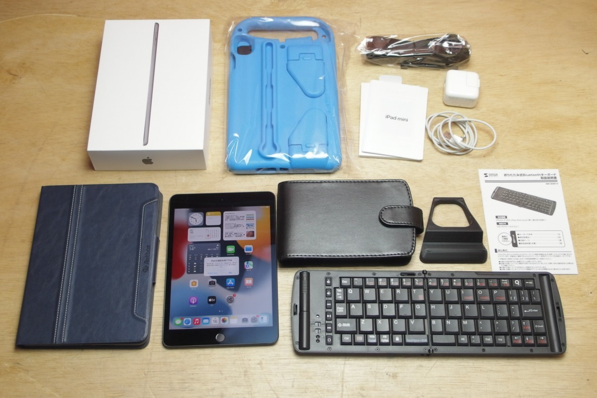 2022発売 (美品) Ipad Mini5 第5世代 Wifi 64GBキーボード付き