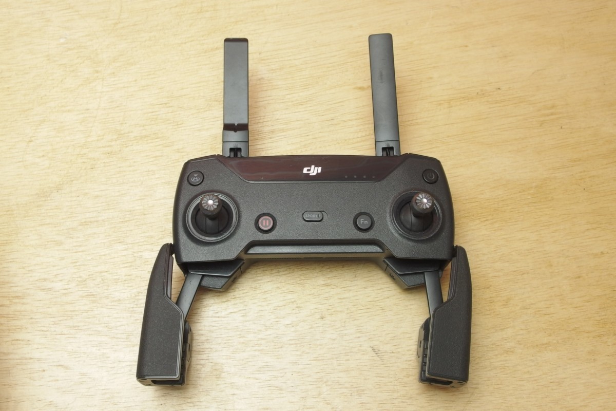 DJI SPARK バッテリー3つ コントローラー プロペラガード NDフィルター付き ジェスチャー対応 コンパクト300gドローン GPS 送料無料_画像6