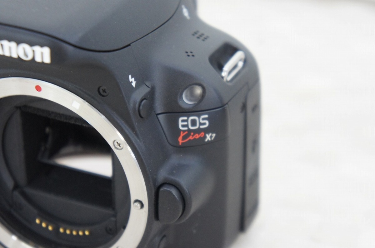 [KW]Canon キャノン EOS KISS X7 デジタル一眼レフ＋【EF-S 55-250mm 1:4-5.6 IS II 58mm】＋【EF-S 18-55mm 1:3.5-5.6 IS STM】 □m218380_画像5