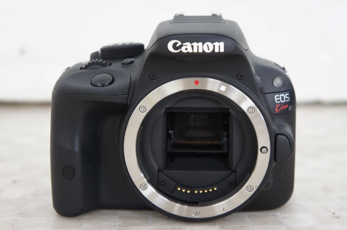 [KW]Canon キャノン EOS KISS X7 デジタル一眼レフ＋【EF-S 55-250mm 1:4-5.6 IS II 58mm】＋【EF-S 18-55mm 1:3.5-5.6 IS STM】 □m218380_画像3