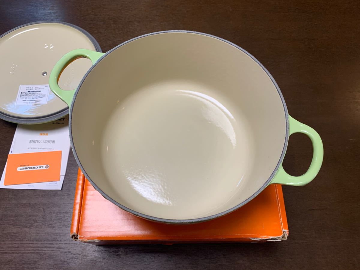 未使用ル・クルーゼ LE CREUSET ココットロンド 22cm キウイ 緑