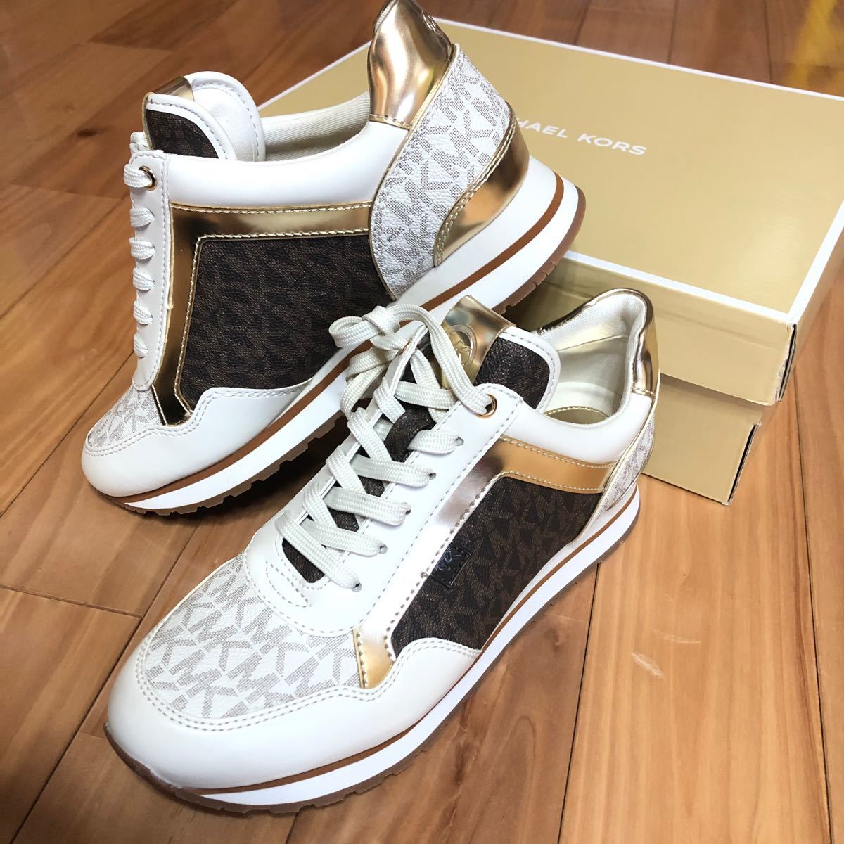 マイケルコース【MICHAEL KORS】スニーカー 6 5M (23 5cm) Yahoo マイケルコース【MICHAEL KORS】スニーカー 6 5M (23 5cm) Yahoo