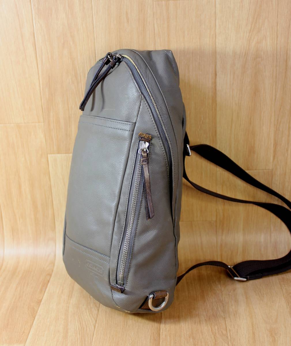【レザー ボディバッグ】COACH トンプソン 70617 / グリーン系 _画像2