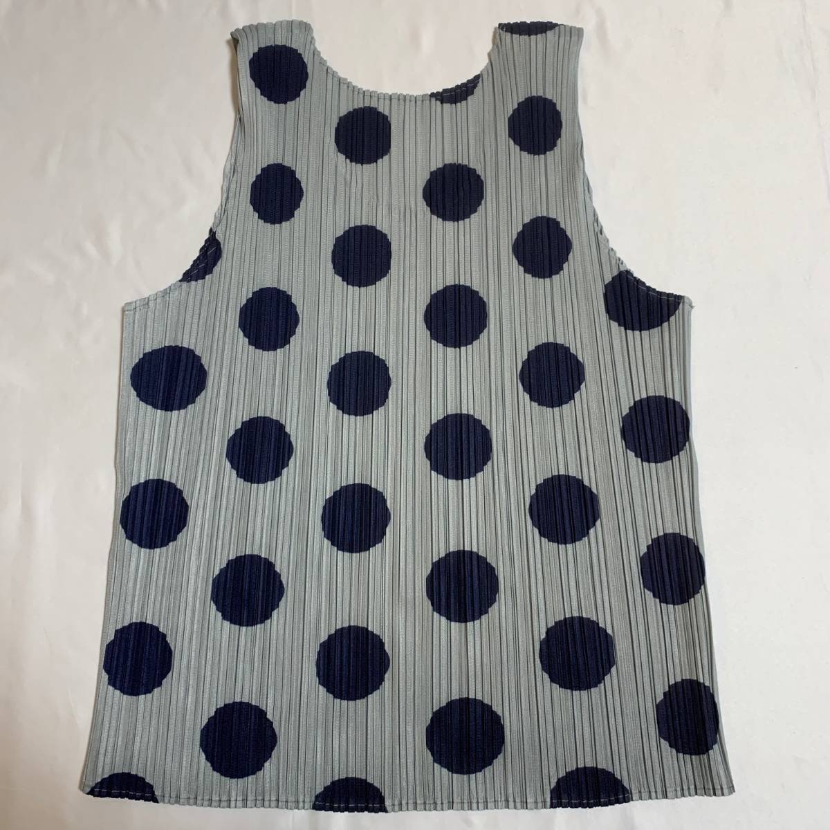 売却 希少 PLEATS PLEASE プリーツプリーズ タンクトップ ノースリーブ